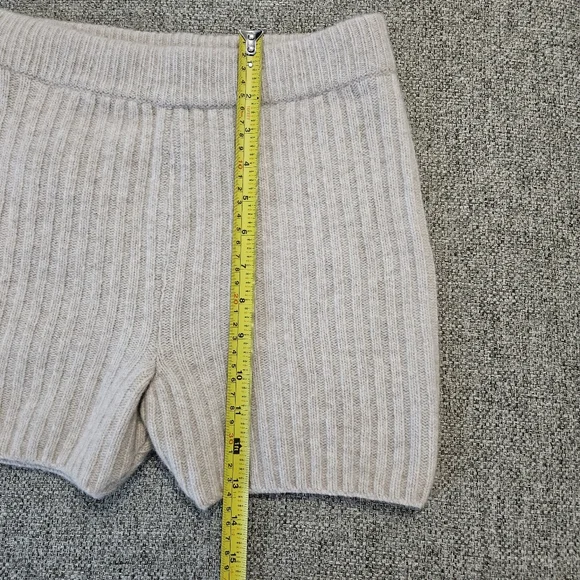 GLOWNY  RIBBED SHORTS WOMEN TAN SMALL CHIC ATHLEISURE Cashmere Wool Nylon Blend - Picture 8 of 10